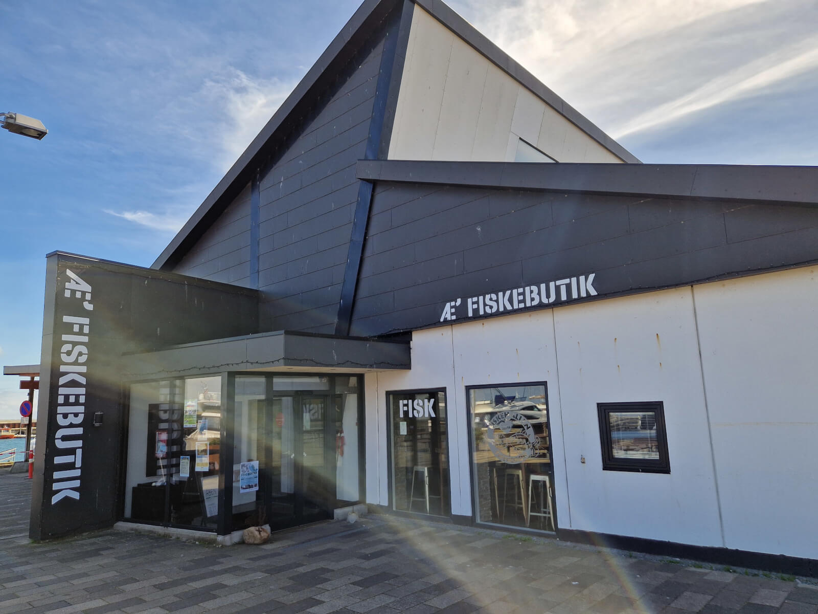 Æ' fiskebutik i Thyborøn